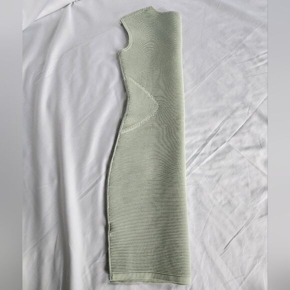 Gianni Bini  - Light Mint Green Bodycon Dress Gianni Bini Fitted Size S NWT - Picture 3 of 8